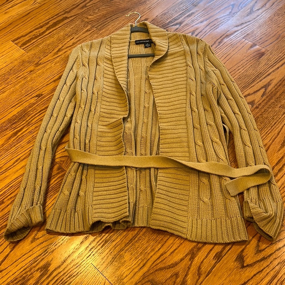 Josephine Chaus Woman’s Tan Cardigan Size M